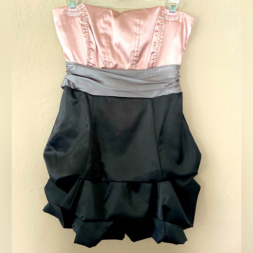 Strapless satin tiered pleated front tie back zip up dress